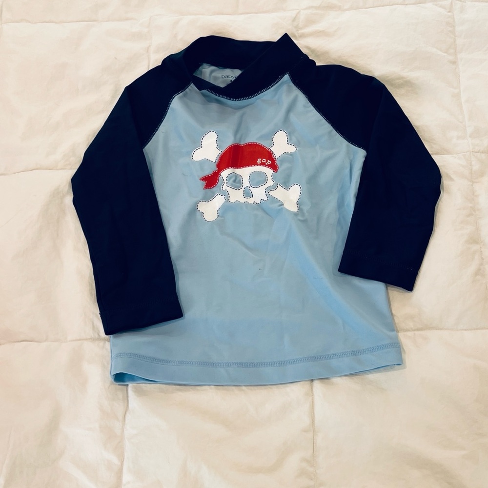GAP Kids Blue and Black Skull Rashguard